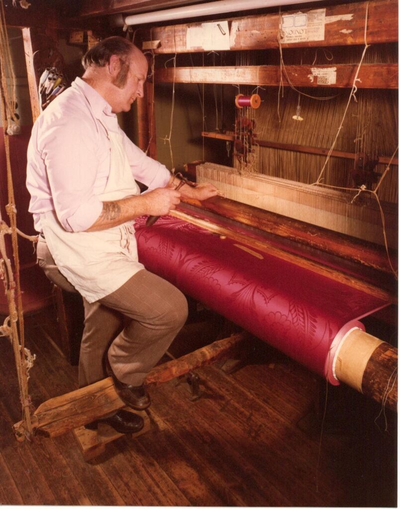 Weaving Bolling Hall Couch Bed