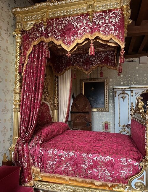 Crimson Brocatelle on Four poster bed Queen Victoria's Bedroom at Arundel Castle