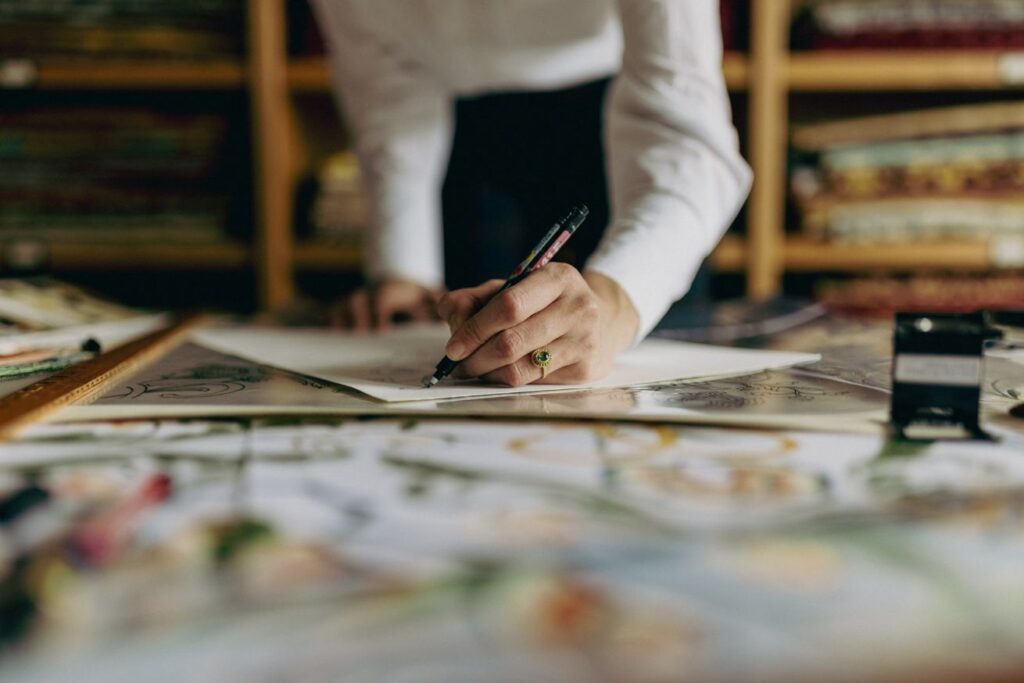 Drawing a new design with black fine liner