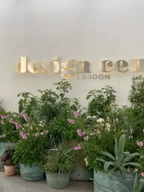 The team had a lovely day out at Wow!house last week. Stunning rooms to enjoy and inspiring talks to listen to. Flick through to see our top pics from the show, what was your favourite room?

@benpentreathstudio @simshilditch @adamarchitecture #HumphriesWeaving #InteriorInspiration #WowHouse2025 #LuxuryInteriors #BritishDesign